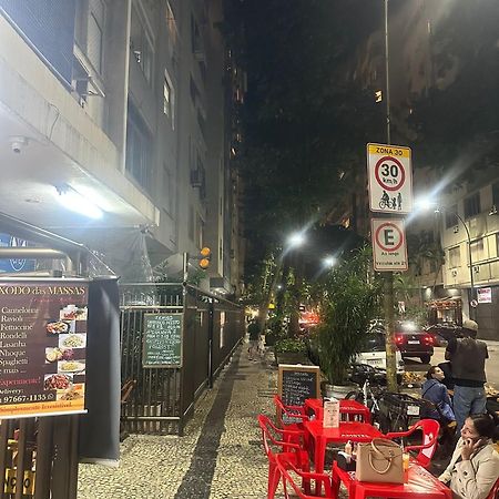 Copacabana / Lema, A Uma Quadra Da Praia ريو دي جانيرو المظهر الخارجي الصورة